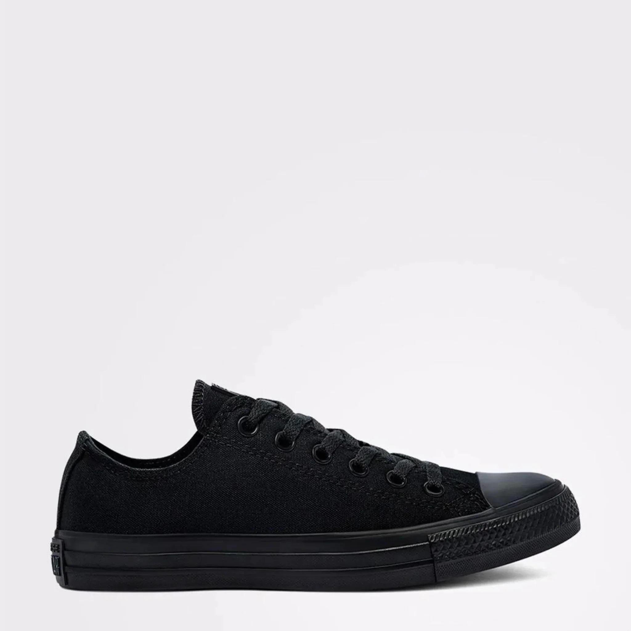 Converse All Black Low-Tops